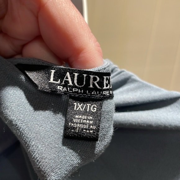 Ralph Lauren designer top. - Picture 6 of 6